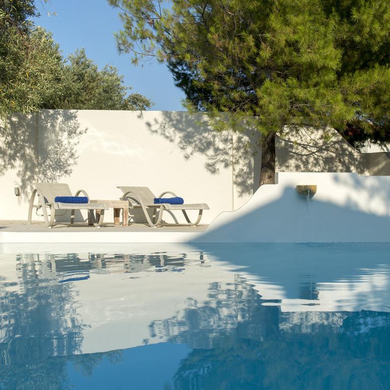 Anemolia Villas With Private Pools Near The Most Beautiful Beaches Of Alonissos Isomata ภายนอก รูปภาพ