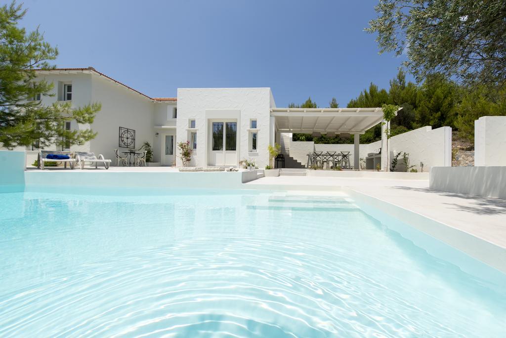 Anemolia Villas With Private Pools Near The Most Beautiful Beaches Of Alonissos Isomata ภายนอก รูปภาพ